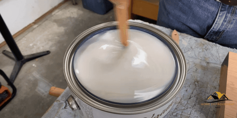 Does Water Based Poly Yellow