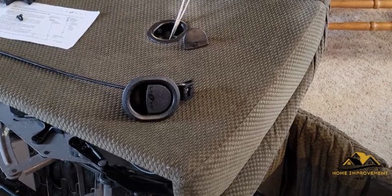 How to Fix Recliner Pull Handle