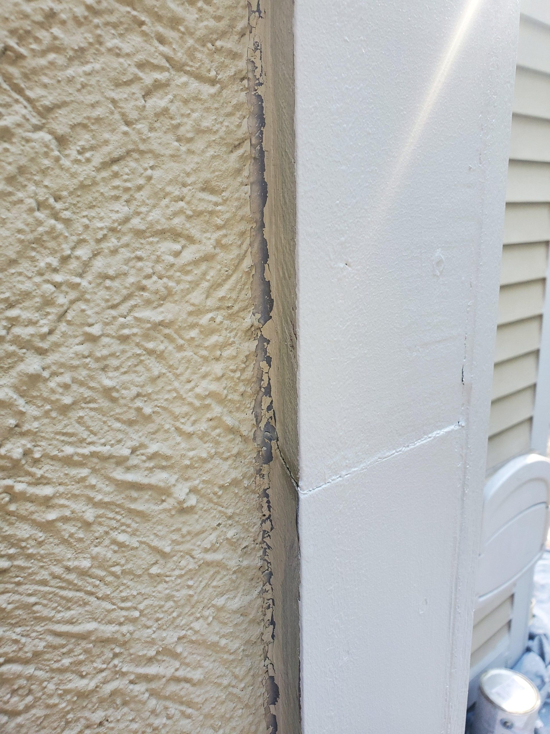 What to Do If You Need to Paint Over Not-Paintable Caulk?
