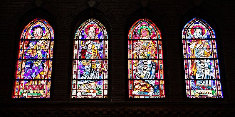 10 Stain Glass Projects to Brighten Your Space