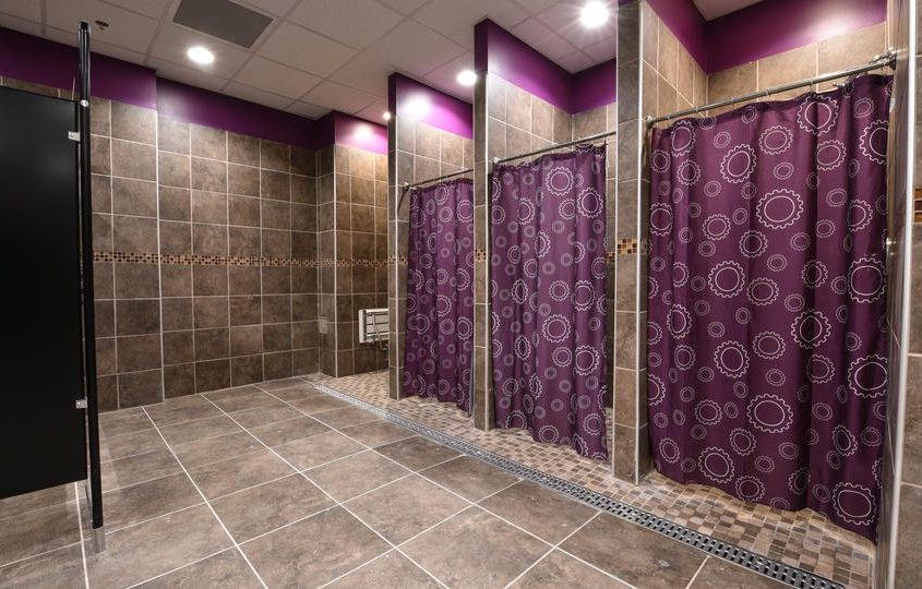 Does Planet Fitness Have Showers