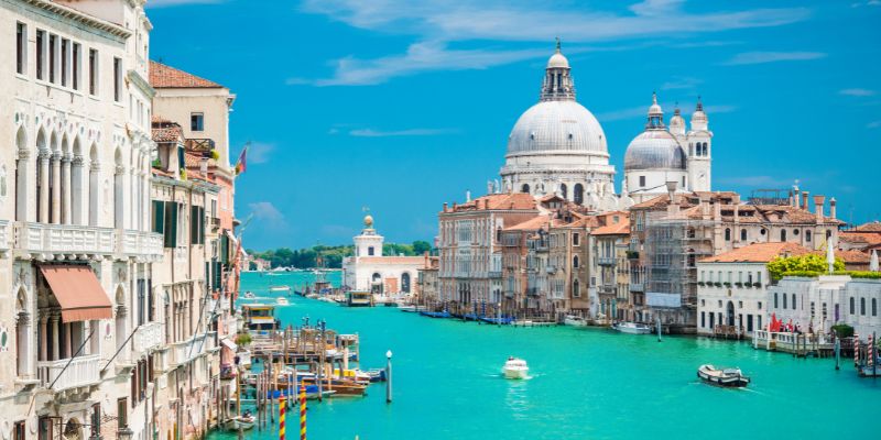 Comparing Venice to Other Sinking Cities