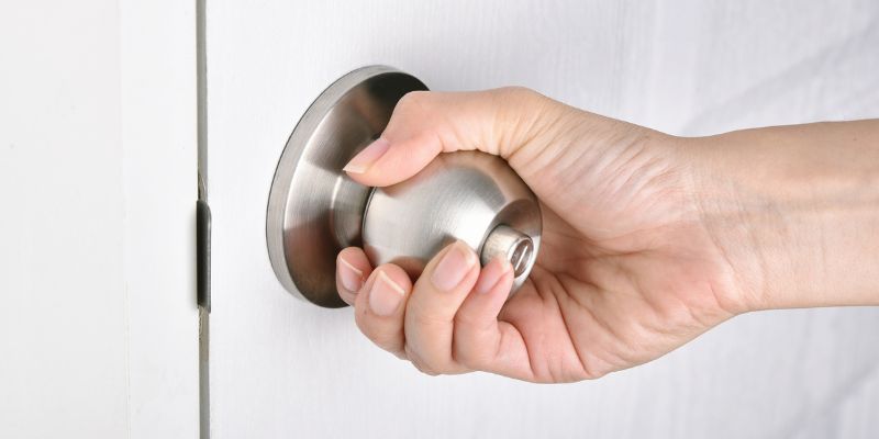 Types of Door Knobs and Their Hole Sizes