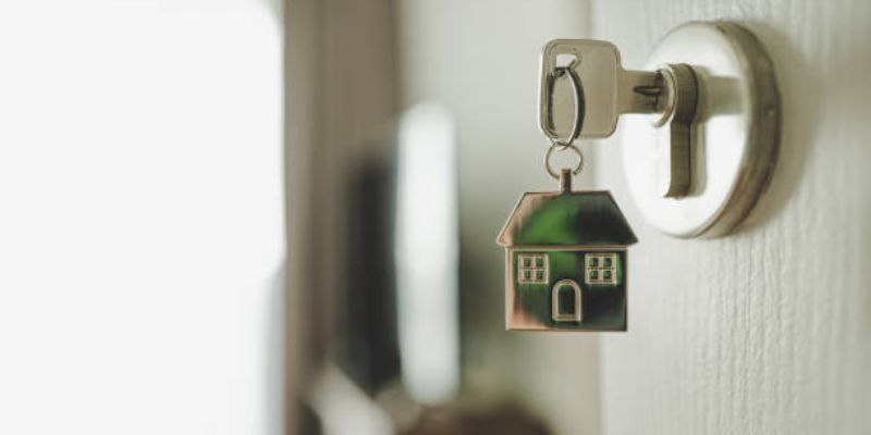 Everyday Scenarios for Using the Phrase