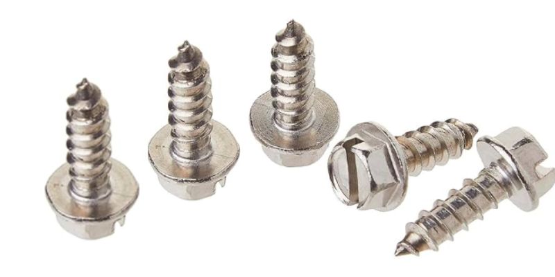 Why Installing License Plate Fasteners Matters