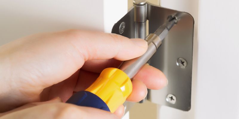 How to Maintain Your Oven Door Hinges