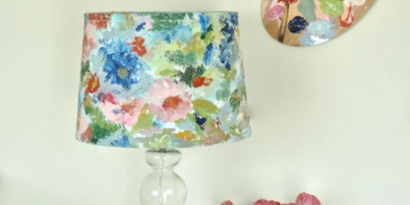Benefits and Drawbacks of Painting a Lamp Shade