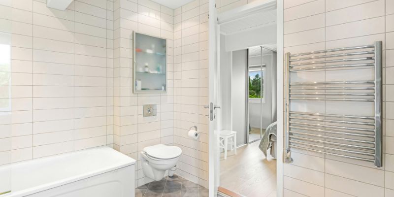 Step-by-Step Guide to Change a Bathroom Door Handle